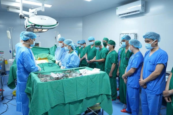 Nghĩa cử hiến tạng cứu nhiều người từ gia đình anh shipper xấu số ở Quảng Ninh 