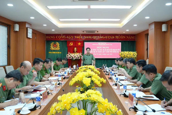 Công an thành phố Đồng Nai triển khai toàn diện công tác bảo đảm an ninh, an toàn Lễ công bố quyết định thành lập Công an thành phố Công an thành phố Đồng Nai triển khai toàn diện công tác bảo đảm an ninh, an toàn Lễ công bố quyết định thành lập Công an thành phố