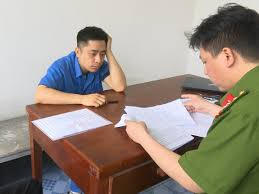 Điểm tin Pháp luật 12/05: Ngày 13/5 xét xử Bùi Đình Khánh trong vụ nổ súng khiến Thượng úy Công an hy sinh Điểm tin Pháp luật 12/05: Ngày 13/5 xét xử Bùi Đình Khánh trong vụ nổ súng khiến Thượng úy Công an hy sinh