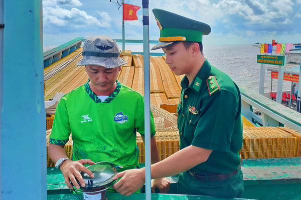 Cà Mau siết quản lý đội tàu, quyết liệt chống khai thác IUU để gỡ “thẻ vàng” EC