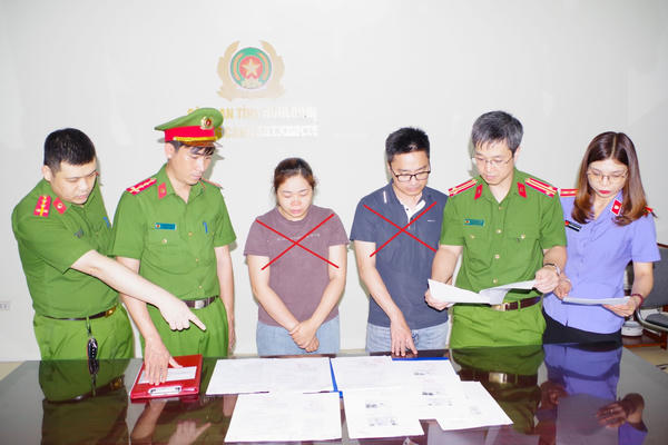 Làm giả hồ sơ Nhà ở xã hội, nhân viên môi giới bất động sản cùng kế toán doanh nghiệp bị khởi tố