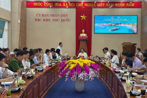 Phú Quốc: Chuyển đổi xanh, ưu tiên giao thông xanh, quyết tâm cấm xe xăng đến năm 2035 Phú Quốc: Chuyển đổi xanh, ưu tiên giao thông xanh, quyết tâm cấm xe xăng đến năm 2035