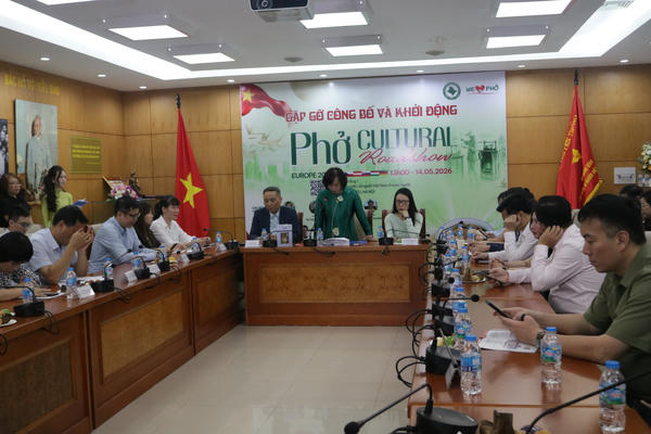 PHỞ Cultural Roadshow: Từ những cuộc gặp tình cờ đến hành trình đưa phở Việt ra châu Âu