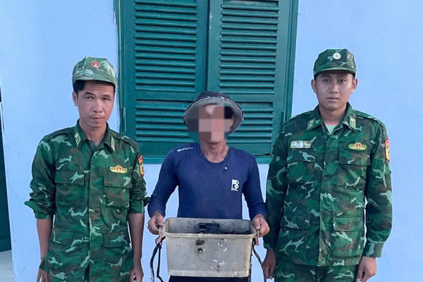 BĐBP Cà Mau liên tiếp phát hiện vi phạm khai thác thủy sản, vận chuyển thuốc lá lậu