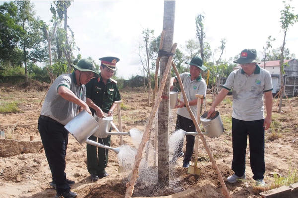 Cà Mau phát động “Tết trồng cây đời đời nhớ ơn Bác Hồ”, chung tay kiến tạo môi trường bền vững