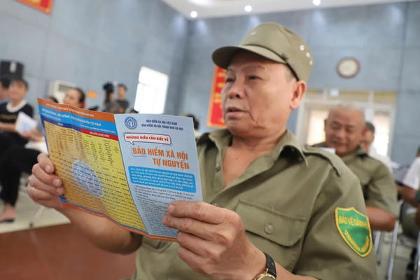 Người đang hưởng lương hưu có phải đóng BHXH khi đi làm thêm? Người đang hưởng lương hưu có phải đóng BHXH khi đi làm thêm?