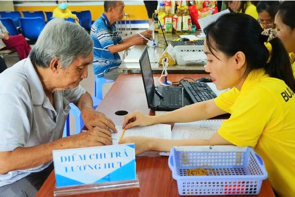 9 nhóm đối tượng nào tới đây sẽ được tăng 8% lương hưu và trợ cấp?