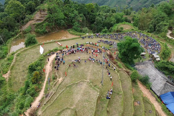 VIDEO: Kịch tính giải leo ruộng bậc thang ở Tuyên Quang