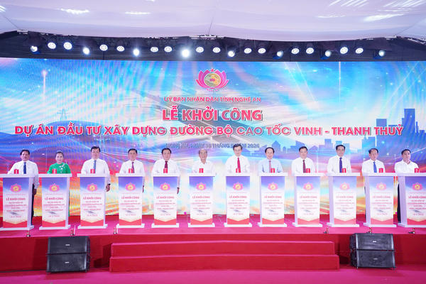 Nghệ An khởi công cao tốc Vinh - Thanh Thủy gần 24.000 tỷ đồng Nghệ An khởi công cao tốc Vinh - Thanh Thủy gần 24.000 tỷ đồng