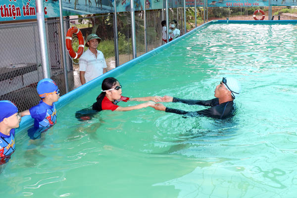 Thủ tướng Chính phủ yêu cầu dạy bơi cho học sinh ở bậc phổ thông, phòng chống đuối nước