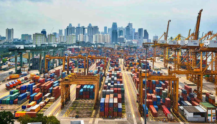 Việt Nam xuất siêu sang Singapore đạt hơn 4,18 tỷ USD