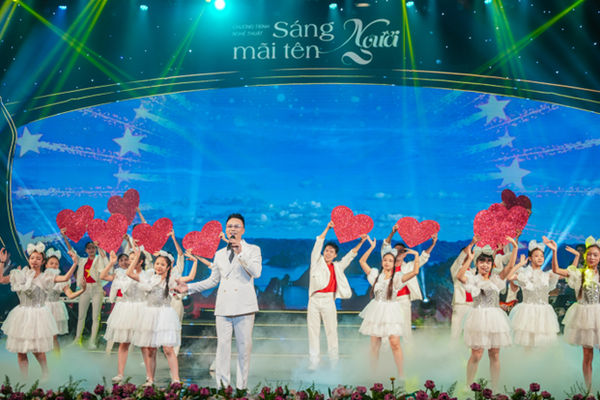 “Sáng mãi tên Người” lan tỏa thông điệp về lý tưởng, niềm tin và khát vọng cống hiến