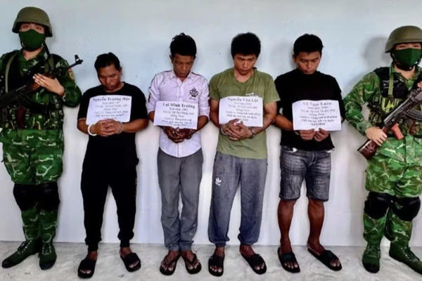 Bộ đội Biên phòng Đắk Lắk bắt giữ 5 đối tượng liên quan đến ma túy Bộ đội Biên phòng Đắk Lắk bắt giữ 5 đối tượng liên quan đến ma túy