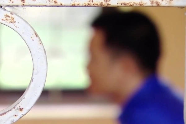 Triệt phá đường dây phát lậu bóng đá "khủng": Sinh viên cầm đầu, bỏ túi 2 tỷ đồng mỗi tháng Triệt phá đường dây phát lậu bóng đá "khủng": Sinh viên cầm đầu, bỏ túi 2 tỷ đồng mỗi tháng
