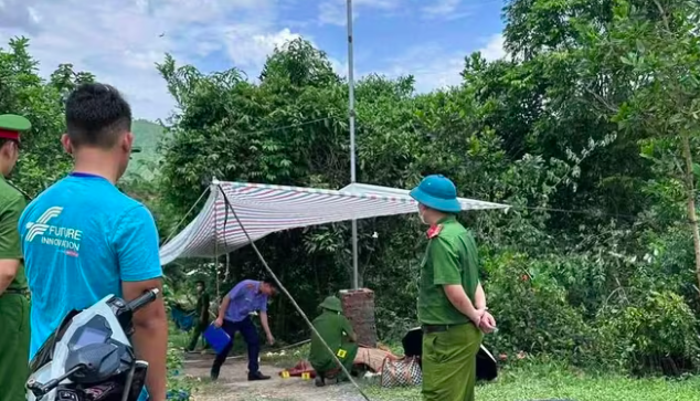Mâu thuẫn cá nhân, gã đàn ông dùng hung khí chém em dâu tử vong, em trai nhập viện cấp cứu Mâu thuẫn cá nhân, gã đàn ông dùng hung khí chém em dâu tử vong, em trai nhập viện cấp cứu