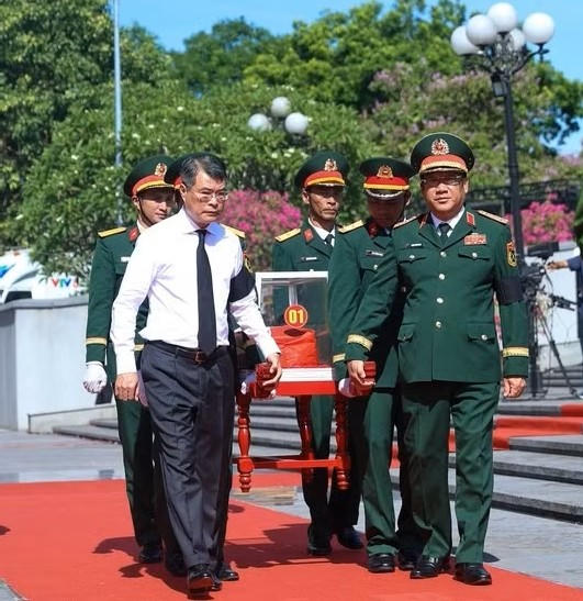 Thủ tướng Lê Minh Hưng dự lễ truy điệu và an táng hài cốt liệt sĩ tại tỉnh Quảng Trị