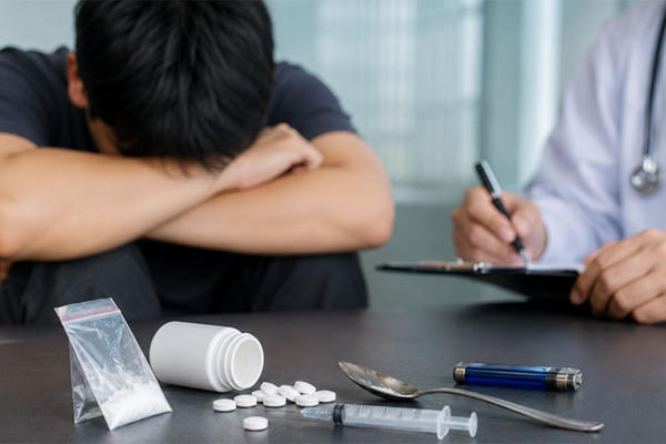 Pháp luật quy định thủ tục xác định tình trạng một người nghiện ma túy như thế nào? 