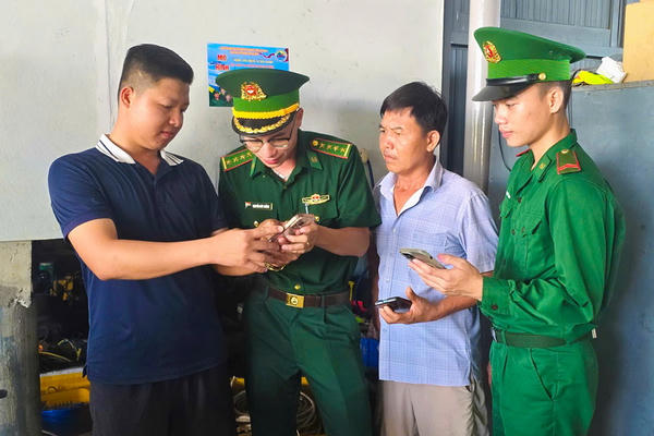 Triển khai mô hình “Hòm thư điện tử ẩn danh” tố giác tội phạm ở khu vực biên giới biển Cà Mau 