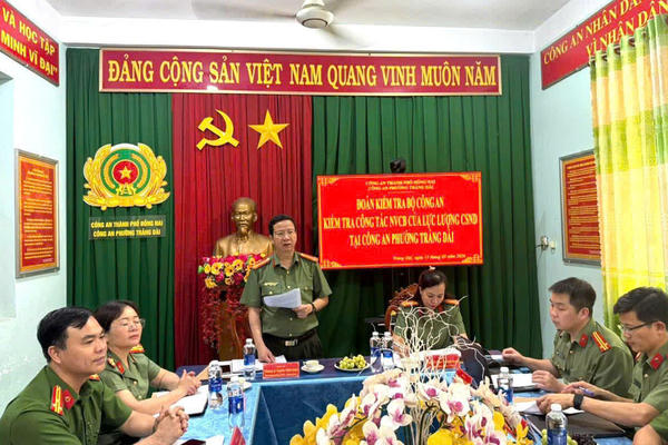 Bộ Công an kiểm tra công tác nghiệp vụ cơ bản tại Công an phường Trảng Dài Bộ Công an kiểm tra công tác nghiệp vụ cơ bản tại Công an phường Trảng Dài