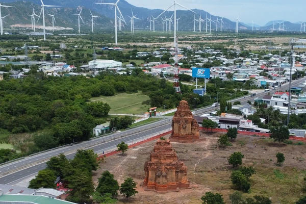 Khánh Hòa đề xuất đổi hướng tuyến đường sắt tốc độ cao để giữ nguyên vẹn tháp Chăm Hòa Lai