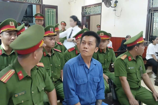 Đang xét xử hai bị cáo cướp ngân hàng ở Gia Lai sau 5 tháng gây án