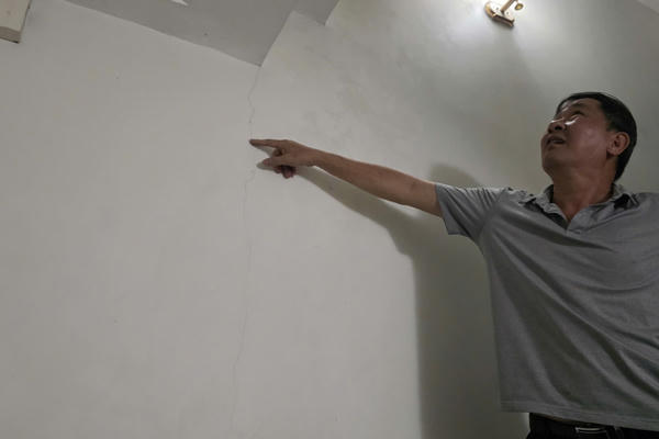 Sở Xây dựng Hà Nội đề nghị làm rõ công trình thi công gây nứt nhà dân tại phường Phú Thượng