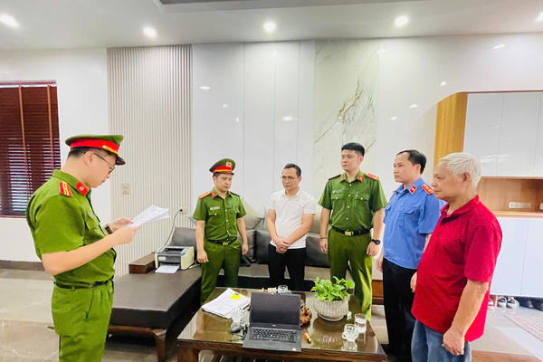Bán hơn 72 triệu viên gạch nhưng chỉ kê khai một phần doanh thu, giám đốc doanh nghiệp và kế toán bị khởi tố