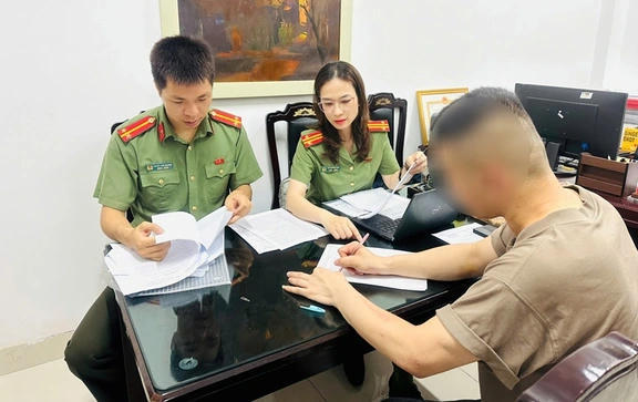 Dừng cuộc thi “Hoa khôi Di sản quốc gia 2026”, đơn vị tổ chức bị phạt 55 triệu đồng Dừng cuộc thi “Hoa khôi Di sản quốc gia 2026”, đơn vị tổ chức bị phạt 55 triệu đồng
