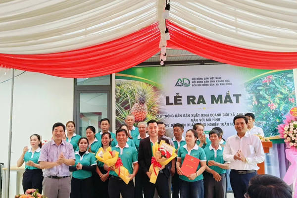 Sáng ngày 28/5, Hội Nông dân Việt Nam họp báo thông tin Đại hội IX Hội Nông dân Việt Nam và Tọa đàm về 40 năm Đổi mới