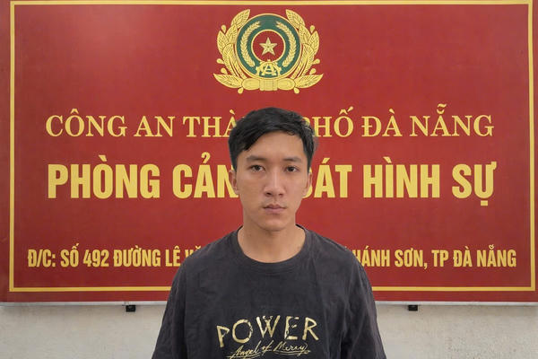 Đà Nẵng: Khởi tố, bắt giam đối tượng chuyên đột nhập nhà thờ trộm tài sản
Đà Nẵng: Khởi tố, bắt giam đối tượng chuyên đột nhập nhà thờ trộm tài sản