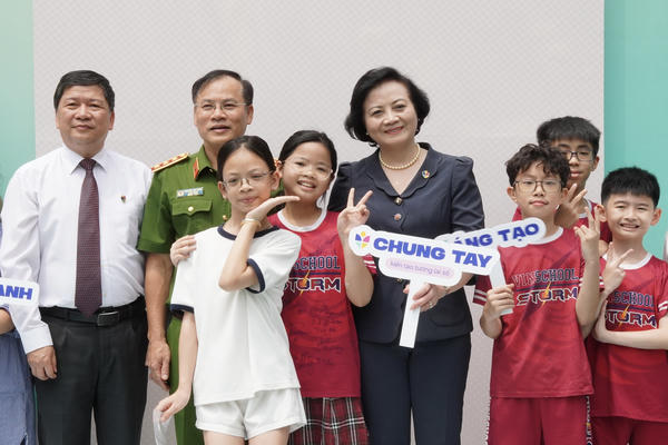 Phó Thủ tướng Phạm Thị Thanh Trà: "Không lá chắn nào vững chắc bằng sự đồng hành của gia đình với trẻ em"