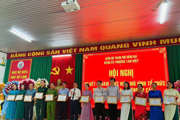 Phường Tam Hiệp sơ kết 1 năm thực hiện mô hình chính quyền địa phương 2 cấp Phường Tam Hiệp sơ kết 1 năm thực hiện mô hình chính quyền địa phương 2 cấp