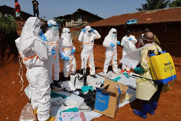 Bản tin tổng hợp 31/05: Nâng cao cảnh giác trước diễn biến của dịch bệnh Ebola Bản tin tổng hợp 31/05: Nâng cao cảnh giác trước diễn biến của dịch bệnh Ebola