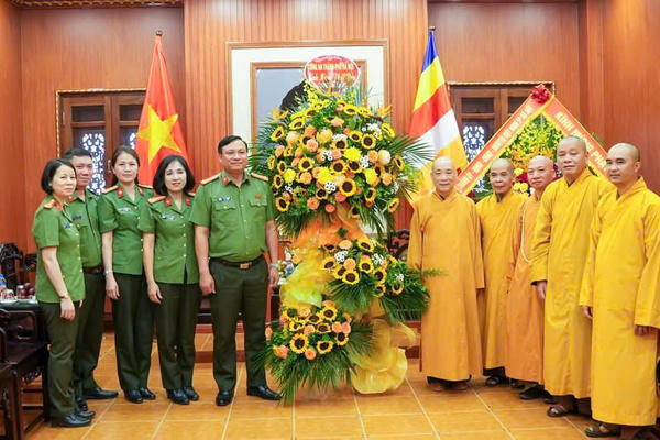 Công an Hà Nội bảo đảm tuyệt đối an ninh, an toàn Đại lễ Phật đản Phật lịch 2570 - Dương lịch 2026 Công an Hà Nội bảo đảm tuyệt đối an ninh, an toàn Đại lễ Phật đản Phật lịch 2570 - Dương lịch 2026