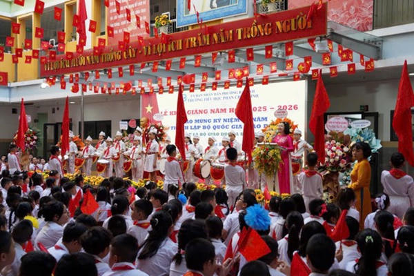 Đề xuất kéo dài kỳ nghỉ Quốc khánh 2/9 lên 4 ngày để người lao động đưa con tựu trường