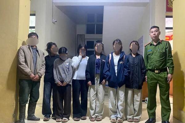 Ngăn chặn kịp thời 6 nữ sinh vùng cao bị dụ dỗ qua mạng để xuống Hà Nội làm