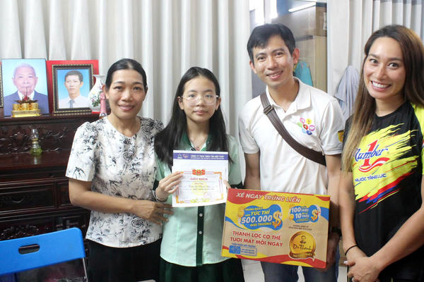 4 năm “Cùng con đi tiếp cuộc đời”: Hành trình bền bỉ bảo trợ trẻ em mồ côi sau đại dịch Covid-19 4 năm “Cùng con đi tiếp cuộc đời”: Hành trình bền bỉ bảo trợ trẻ em mồ côi sau đại dịch Covid-19
