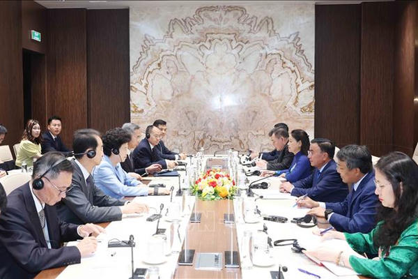 Thắt chặt hơn nữa quan hệ giữa Mặt trận Tổ quốc Việt Nam và Chính hiệp toàn quốc Trung Quốc Thắt chặt hơn nữa quan hệ giữa Mặt trận Tổ quốc Việt Nam và Chính hiệp toàn quốc Trung Quốc
