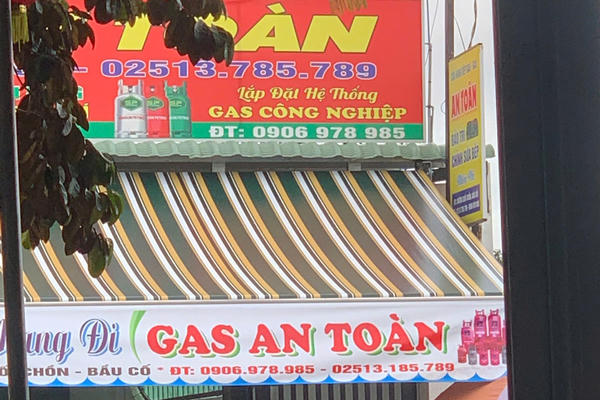 Đồng Nai: Nổ bình gas tại cửa hàng kinh doanh gas ở phường Bảo Vinh, may mắn không có thương vong Đồng Nai: Nổ bình gas tại cửa hàng kinh doanh gas ở phường Bảo Vinh, may mắn không có thương vong