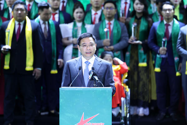 Phó Thủ tướng Nguyễn Văn Thắng: Nhiều bạn trẻ khởi nghiệp từ những văn phòng nhỏ bé