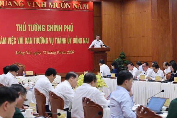 Thủ tướng yêu cầu Đồng Nai tăng tốc triển khai các dự án trọng điểm Thủ tướng yêu cầu Đồng Nai tăng tốc triển khai các dự án trọng điểm