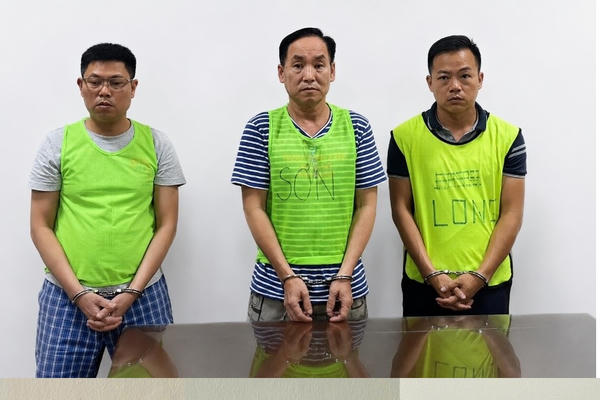Hà Nội: Khởi tố vụ án gây ô nhiễm môi trường xảy ra tại KCN Quang Minh Hà Nội: Khởi tố vụ án gây ô nhiễm môi trường xảy ra tại KCN Quang Minh