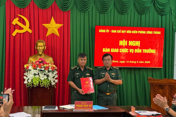 Tây Ninh: Tân Đồn trưởng Đồn Biên phòng Sông Trăng nhận nhiệm vụ Tây Ninh: Tân Đồn trưởng Đồn Biên phòng Sông Trăng nhận nhiệm vụ