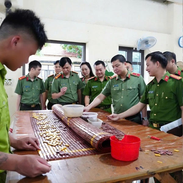 Giám đốc Công an tỉnh Quảng Ninh kiểm tra, làm việc tại Cơ sở cai nghiện ma tuý tỉnh 
