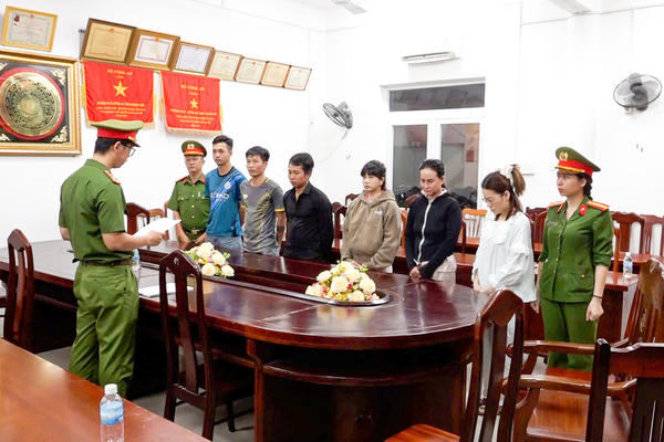 Khởi tố 6 đối tượng tham gia đường dây hoạt động lừa đảo qua mạng tại Campuchia