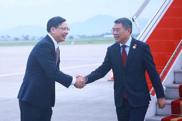 Thủ tướng Lê Minh Hưng về tới Hà Nội, kết thúc tốt đẹp chuyến công tác tại Nga Thủ tướng Lê Minh Hưng về tới Hà Nội, kết thúc tốt đẹp chuyến công tác tại Nga