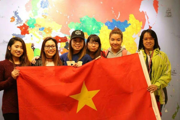 Khoảng 12.000 học sinh Việt đang học tại Vương quốc Anh