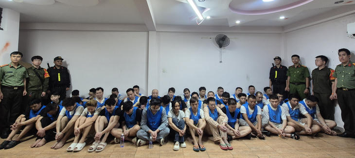 Triệt phá ổ nhóm người Trung Quốc lừa đảo, bắt 3 đối tượng cầm đầu