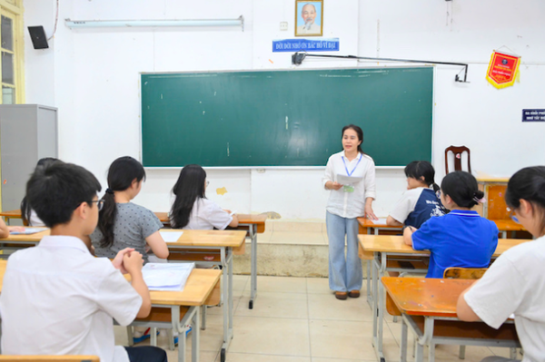 Học sinh đỗ lớp 10 ở Hà Nội cần những thủ tục, giấy tờ gì khi nhập học năm học 2026