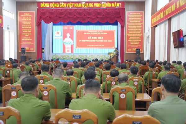 Công an tỉnh Cà Mau khai mạc Kỳ thi tuyển Điều tra viên năm 2026 Công an tỉnh Cà Mau khai mạc Kỳ thi tuyển Điều tra viên năm 2026